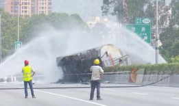 司机爆料油罐车视频,司机亲述惊险瞬间